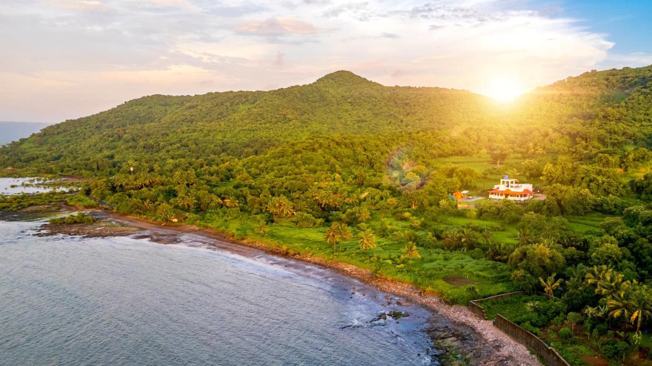 Spicy Mango Ocean Paradise - Luxurious Sea View Villa In Alibaug Christpada Exterior photo
